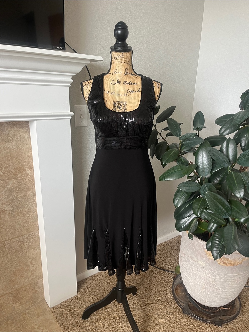 Cachet Black Sequin Midi Dress